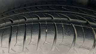 Used 2017 Maruti Suzuki Ertiga [2015-2018] VXI Petrol Manual tyres LEFT REAR TYRE TREAD VIEW