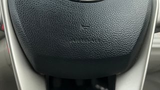 Used 2020 Mahindra XUV 300 W8 (O) Diesel Diesel Manual top_features Airbags