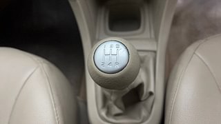 Used 2018 Maruti Suzuki Ertiga [2015-2018] VXI Petrol Manual interior GEAR  KNOB VIEW