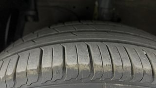 Used 2018 Maruti Suzuki Ertiga [2015-2018] VXI Petrol Manual tyres LEFT FRONT TYRE TREAD VIEW