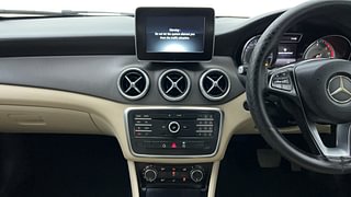 Used 2015 Mercedes-Benz CLA [2015-2019] 200 CDI Sport Diesel Automatic interior MUSIC SYSTEM & AC CONTROL VIEW