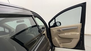 Used 2018 Maruti Suzuki Ertiga [2015-2018] VXI Petrol Manual interior RIGHT FRONT DOOR OPEN VIEW