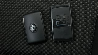 Used 2022 Renault Triber RXZ AMT Petrol Automatic extra CAR KEY VIEW