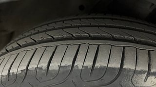 Used 2016 Honda City [2014-2017] V Petrol Manual tyres RIGHT FRONT TYRE TREAD VIEW