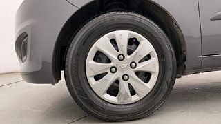 Used 2011 Hyundai i10 [2010-2016] Magna 1.2 Petrol Petrol Manual tyres LEFT FRONT TYRE RIM VIEW