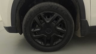 Used 2019 Maruti Suzuki Vitara Brezza [2016-2020] VDi Diesel Manual tyres LEFT FRONT TYRE RIM VIEW