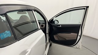 Used 2017 Hyundai Grand i10 [2017-2020] Sportz 1.2 Kappa VTVT Petrol Manual interior RIGHT FRONT DOOR OPEN VIEW