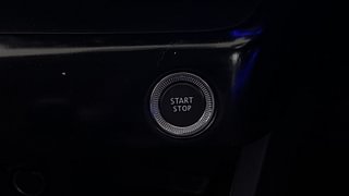 Used 2023 Nissan Magnite XV Premium Turbo Petrol Manual top_features Keyless start
