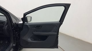 Used 2021 Tata Altroz XZ Plus 1.2 Dark Edition Petrol Manual interior RIGHT FRONT DOOR OPEN VIEW
