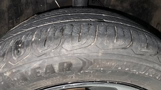 Used 2021 Tata Altroz XZ Plus 1.2 Dark Edition Petrol Manual tyres RIGHT FRONT TYRE TREAD VIEW