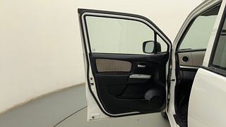 Used 2014 Maruti Suzuki Wagon R 1.0 [2010-2019] VXi Petrol Manual interior LEFT FRONT DOOR OPEN VIEW