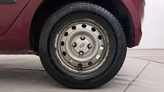 Used 2015 Hyundai i10 magna 1.1 Petrol Manual tyres LEFT REAR TYRE RIM VIEW