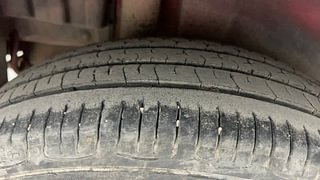 Used 2017 Maruti Suzuki Swift [2011-2017] VDi Diesel Manual tyres RIGHT REAR TYRE TREAD VIEW