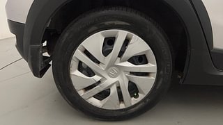 Used 2017 Honda WR-V [2017-2020] i-VTEC S Petrol Manual tyres RIGHT REAR TYRE RIM VIEW