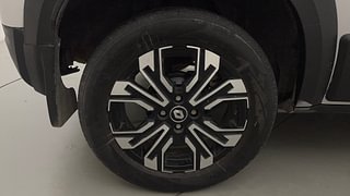 Used 2021 Renault Kiger RXZ MT Petrol Manual tyres RIGHT REAR TYRE RIM VIEW