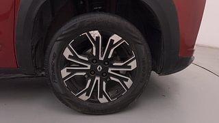 Used 2021 Renault Kiger RXZ 1.0 Turbo MT Petrol Manual tyres RIGHT FRONT TYRE RIM VIEW