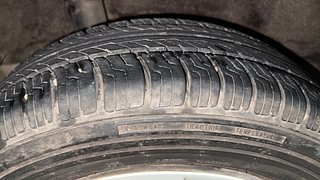 Used 2014 Honda Amaze [2013-2016] 1.2 S i-VTEC Petrol Manual tyres RIGHT REAR TYRE TREAD VIEW