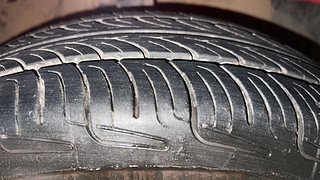 Used 2014 Hyundai Xcent [2014-2017] S Petrol Petrol Manual tyres RIGHT FRONT TYRE TREAD VIEW