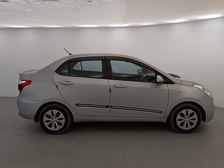 Used 2019 Hyundai Xcent [2017-2019] S Diesel Diesel Manual exterior RIGHT SIDE VIEW
