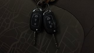 Used 2014 Hyundai Xcent [2014-2017] S Petrol Petrol Manual extra CAR KEY VIEW