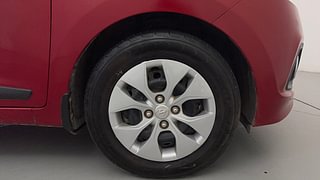 Used 2014 Hyundai Xcent [2014-2017] S Petrol Petrol Manual tyres RIGHT FRONT TYRE RIM VIEW