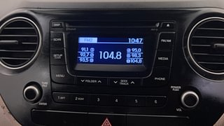 Used 2014 Hyundai Xcent [2014-2017] S Petrol Petrol Manual top_features Integrated (in-dash) music system