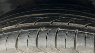 Used 2018 Hyundai Verna [2017-2020] 1.6 VTVT SX (O) AT Petrol Automatic tyres RIGHT FRONT TYRE TREAD VIEW