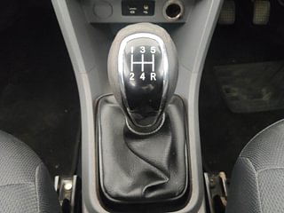 Used 2018 tata Tigor Revotron XZ Petrol Manual interior GEAR  KNOB VIEW