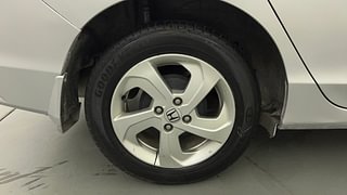 Used 2015 Honda City [2014-2017] VX Petrol Manual tyres RIGHT REAR TYRE RIM VIEW