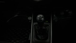 Used 2020 Maruti Suzuki Baleno [2019-2022] Zeta Petrol Petrol Manual interior GEAR  KNOB VIEW