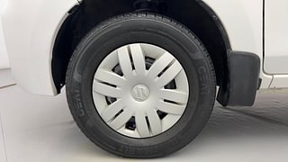 Used 2021 Maruti Suzuki Alto 800 [2019-2022] LXI Petrol Manual tyres LEFT FRONT TYRE RIM VIEW