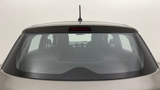 Used 2018 Maruti Suzuki Swift [2017-2020] VDi AMT Diesel Automatic exterior BACK WINDSHIELD VIEW