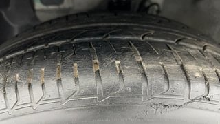 Used 2015 Hyundai Elite i20 [2014-2018] Asta 1.4 CRDI Diesel Manual tyres LEFT FRONT TYRE TREAD VIEW