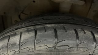 Used 2016 Maruti Suzuki S-Cross Alpha 1.3 Diesel Manual tyres LEFT FRONT TYRE TREAD VIEW