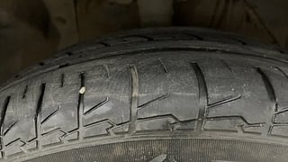 Used 2016 Maruti Suzuki S-Cross Alpha 1.3 Diesel Manual tyres RIGHT FRONT TYRE TREAD VIEW
