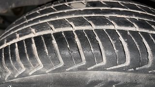 Used 2016 Renault Kwid [2015-2019] RXT Petrol Manual tyres LEFT REAR TYRE TREAD VIEW