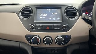 Used 2019 Hyundai Grand i10 [2017-2020] Sportz 1.2 Kappa VTVT Petrol Manual top_features Integrated (in-dash) music system