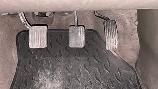 Used 2011 Hyundai i10 [2010-2016] Magna 1.2 Petrol Petrol Manual interior PEDALS VIEW