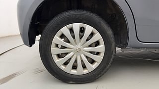 Used 2014 Toyota Etios Liva [2010-2017] G Petrol Manual tyres RIGHT REAR TYRE RIM VIEW