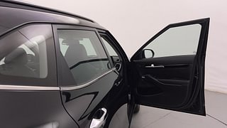 Used 2021 Kia Seltos GTX Plus DCT Petrol Automatic interior RIGHT FRONT DOOR OPEN VIEW