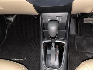 Used 2020 honda Amaze 1.2 VX CVT i-VTEC Petrol Automatic interior GEAR  KNOB VIEW