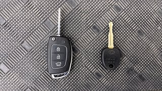 Used 2012 Hyundai i20 [2012-2014] Sportz 1.2 Petrol Manual extra CAR KEY VIEW