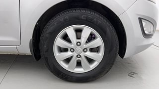 Used 2012 Hyundai i20 [2012-2014] Sportz 1.2 Petrol Manual tyres RIGHT FRONT TYRE RIM VIEW