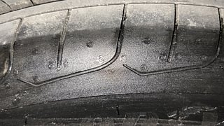 Used 2021 Maruti Suzuki Ciaz Delta Petrol Petrol Manual tyres RIGHT REAR TYRE TREAD VIEW