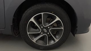 Used 2017 Hyundai Grand i10 [2017-2020] Sportz (O) AT 1.2 Kappa VTVT Petrol Automatic tyres RIGHT FRONT TYRE RIM VIEW