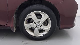 Used 2015 Honda City [2014-2017] VX CVT Petrol Automatic tyres RIGHT FRONT TYRE RIM VIEW