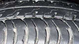 Used 2019 Maruti Suzuki Alto K10 [2014-2019] VXi Petrol Manual tyres LEFT FRONT TYRE TREAD VIEW