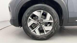 Used 2020 Kia Sonet HTX Plus 1.0 iMT Petrol Manual tyres LEFT FRONT TYRE RIM VIEW
