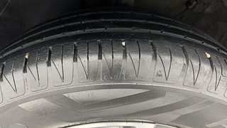 Used 2020 Kia Sonet HTX Plus 1.0 iMT Petrol Manual tyres LEFT FRONT TYRE TREAD VIEW