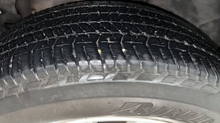 Used 2018 Mahindra XUV500 [2018-2021] W7 AT Diesel Automatic tyres RIGHT REAR TYRE TREAD VIEW